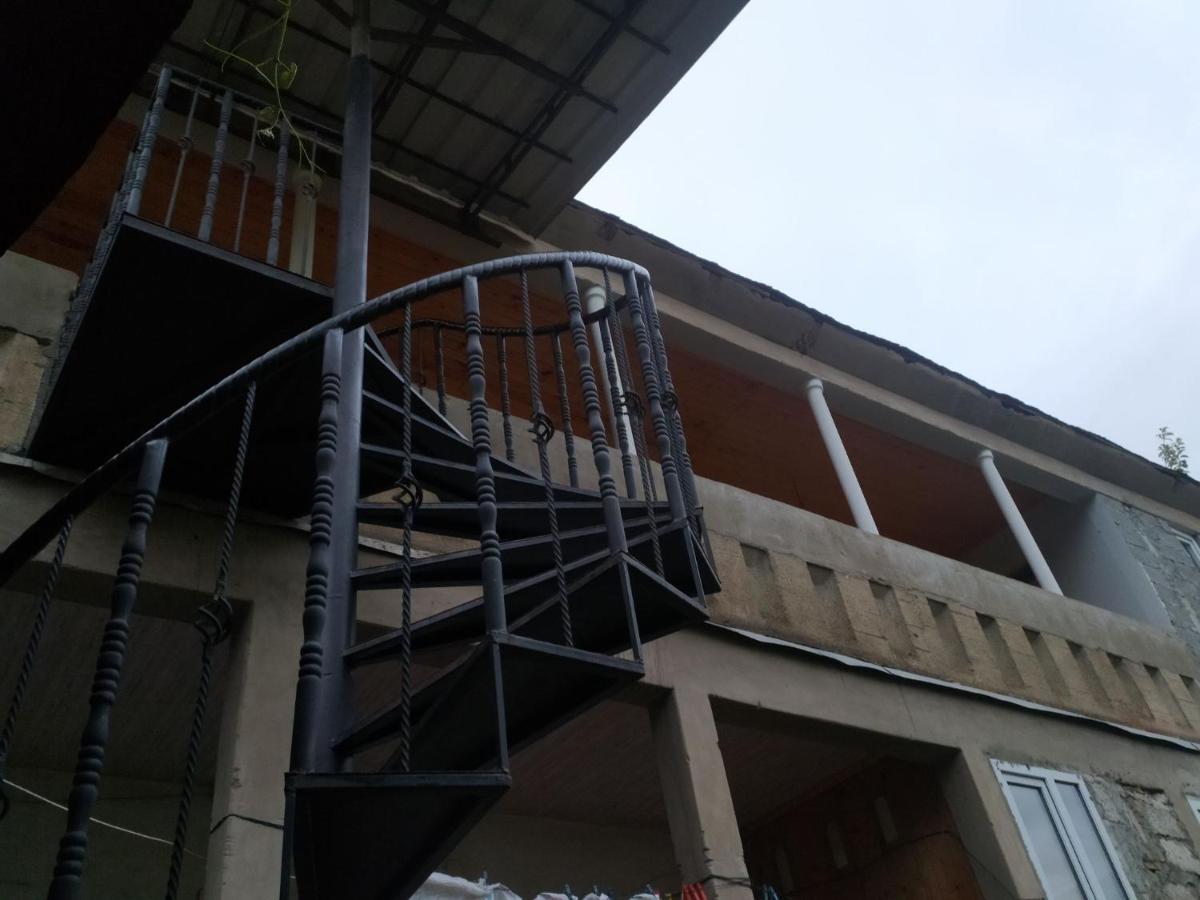 Guest House Nene Mestia Exterior foto