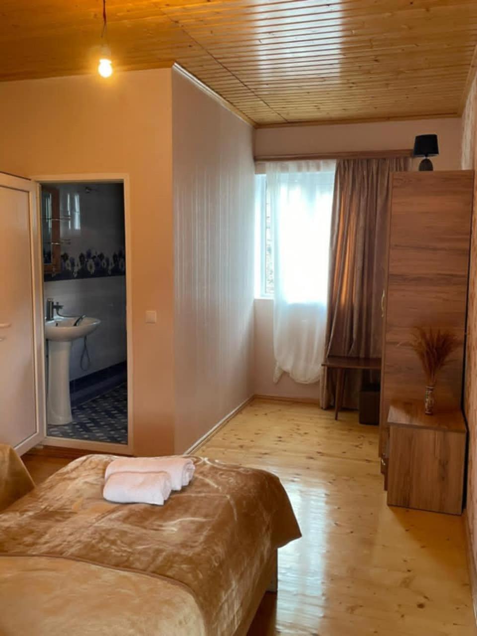 Guest House Nene Mestia Exterior foto
